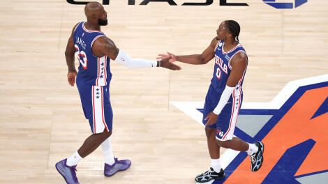 Philadelphia 76ers v New York Knicks