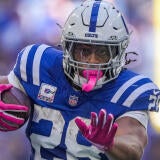 Indianapolis Colts running back Jonathan Taylor (28) takes off on a run Sunday, Oct. 18, 2026, during the game against the