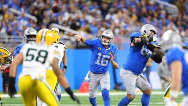 Green Bay Packers v Detroit Lions