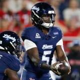 NCAA Football: Middle Tennessee at Kansas