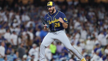 Championship Series - Milwaukee Brewers v Los Angeles Dodgers - Game 4