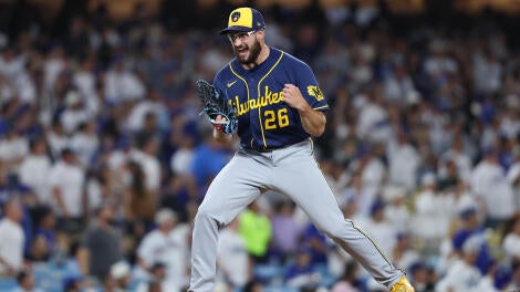 Championship Series - Milwaukee Brewers v Los Angeles Dodgers - Game 4