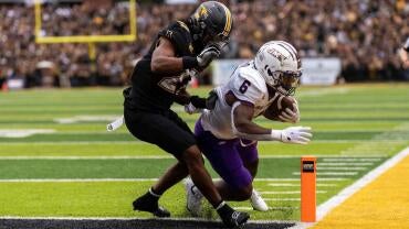 2022-09-29t091844z-1192876570-mt1usatoday19136159-rtrmadp-3-ncaa-football-james-madison-at-appalachian-state-jpg.jpg