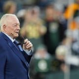 Dallas Cowboys v Green Bay Packers