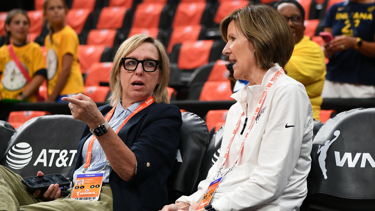 Fever president Kelly Krauskopf steps down, GM Amber Cox fired in major organizational shakeup