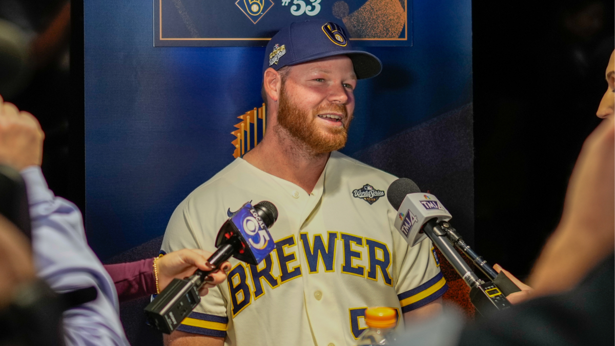 Brandon Woodruff, Brewers' longest-tenured player, makes World Series roster after long injury absence, photo 2 of 2