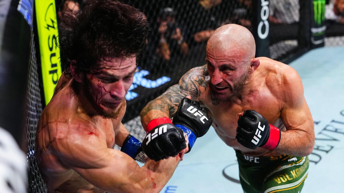 Volkanovski defeats Evloev by second-round TKO to retain featherweight title at UFC 333