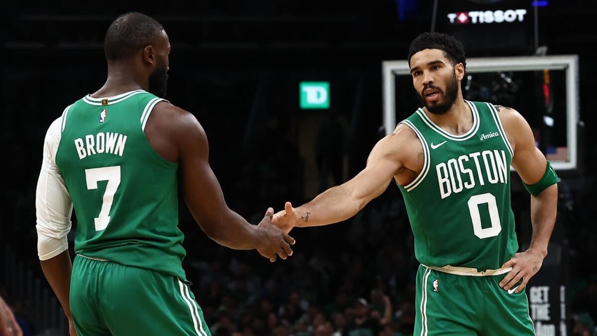 Jayson Tatum shuts down Jaylen Brown drama: 'This ain't f---in' Shaq and Kobe, there's no beef', photo 2 of 2