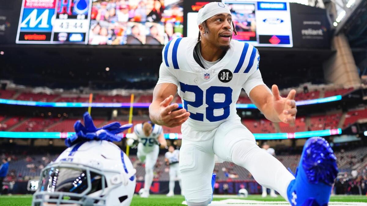 Cover 32: There is a very clear Jonathan Taylor trade destination, plus game balls, biggest gaffes from Week 7