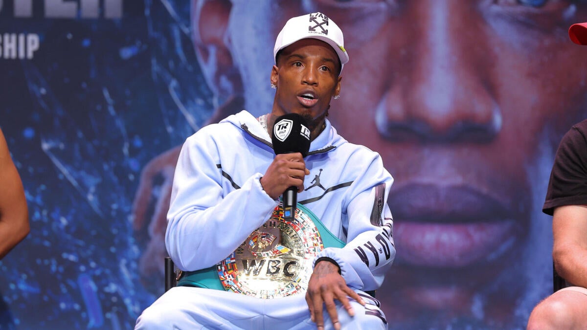 O'Shaquie Foster dominates Emanuel Navarrete to become unified junior lightweight champion