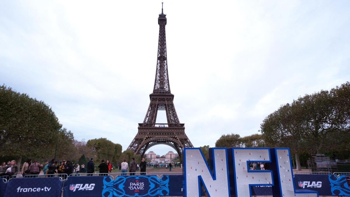 Steelers vs. Saints Set for 2026 NFL Paris Game Amid Protests