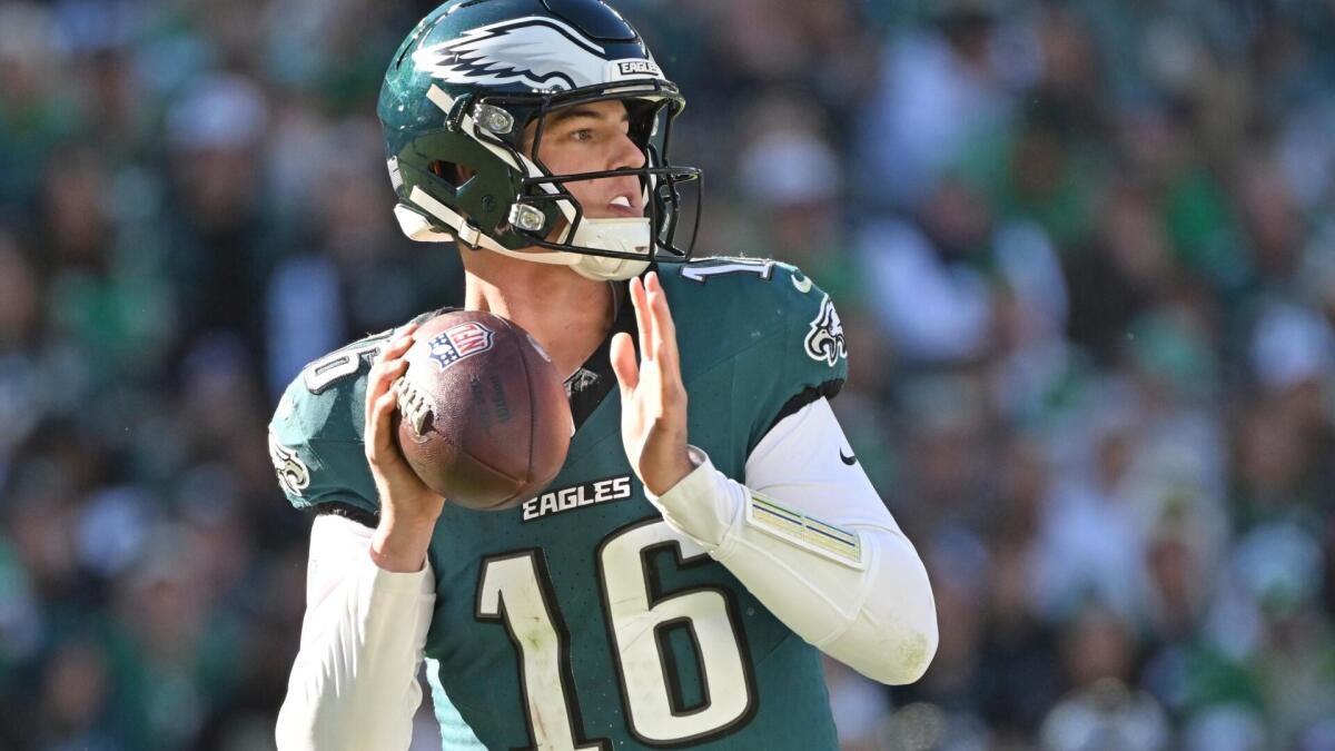 Eagles vs. Cowboys props, picks: 'Monday Night Football' predictions from self-learning AI - CBS Sports