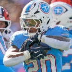 getty-tony-pollard-titans.jpg