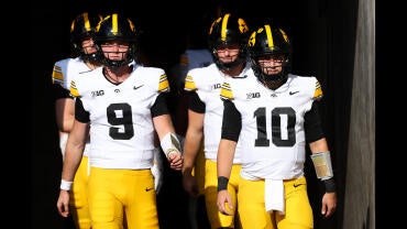 2026-10-24t175513z-478405985-mt1usatoday30173456-rtrmadp-3-ncaa-football-iowa-at-minnesota.jpg