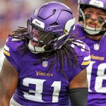 getty-deejay-dallas-vikings.jpg