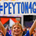 getty-colts-fan-peyton-manning-sign.jpg