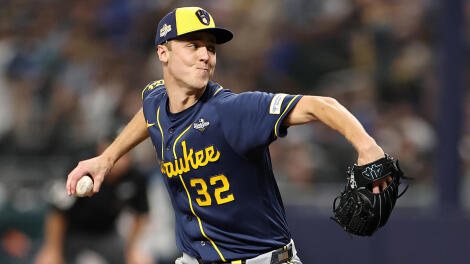 World Series: Milwaukee Brewers v Tampa Bay Rays - Game Five