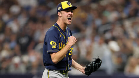 World Series: Milwaukee Brewers v Tampa Bay Rays - Game Five