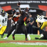 Pittsburgh Steelers v Cleveland Browns
