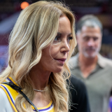 jeaniebuss.png